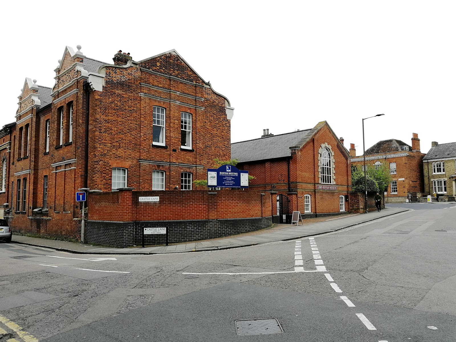 https://whatremovals.co.uk/wp-content/uploads/2022/02/John Bunyan Museum-300x225.jpeg